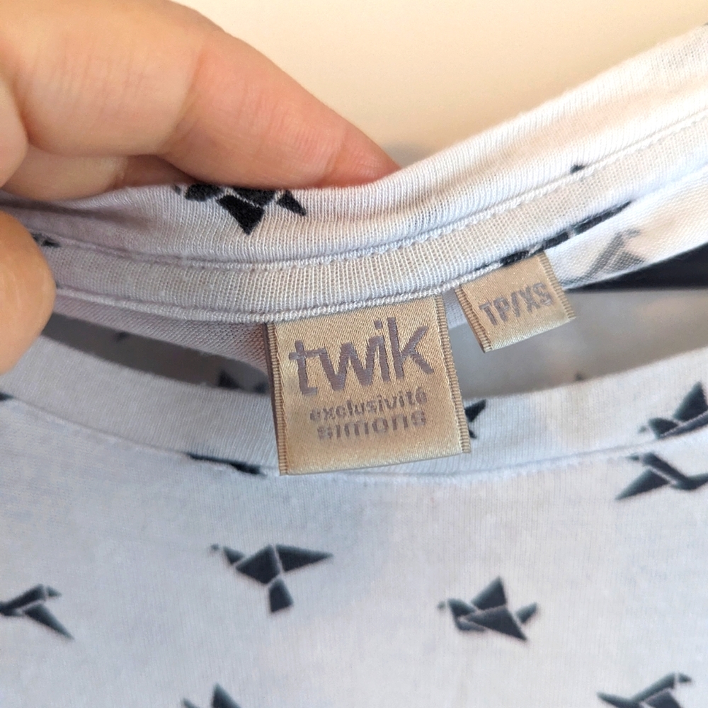 Origami pattern t-shirt - Picture 2 of 4
